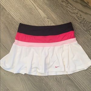 Nike Skirts - Nike tennis skirt size medium Nike Skirts - Nike tennis skirt size medium